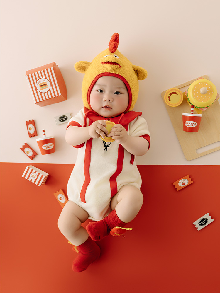 Baby Food With Chicken - 100 Days Baby Milestone Photography Props